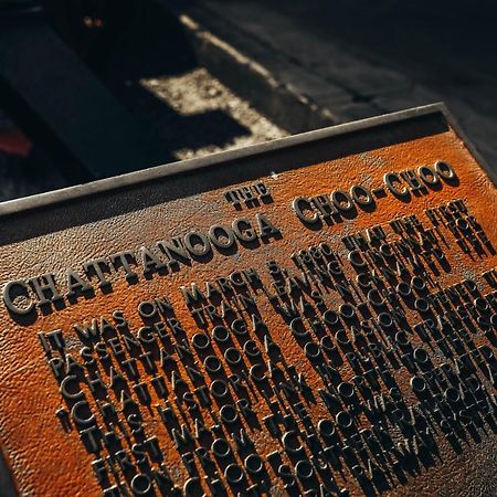 The Hotel Chalet At The Choo Choo Chattanooga Exterior photo